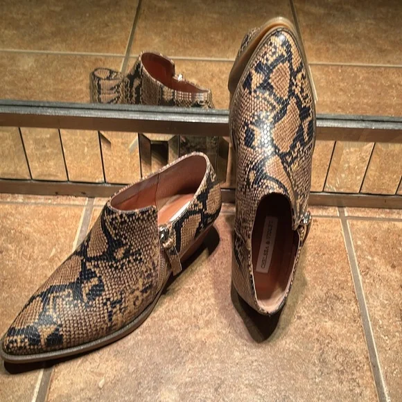 NWOT Leather Snakeskin Booties - Picture 6 of 10